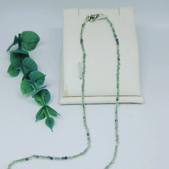 Beautiful Faceted Fluorite extra thin necklace ♥ - Picture 2 of 3